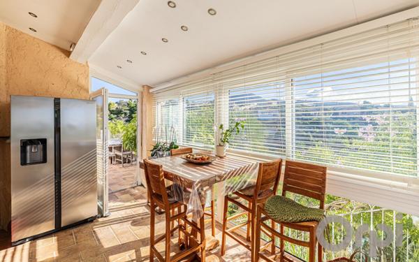 Maison à vendre    6 pièces • 190 m2 Colomars