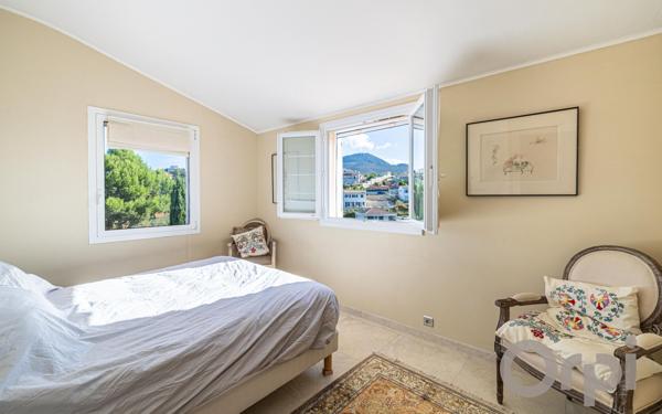 Maison à vendre    6 pièces • 190 m2 Colomars