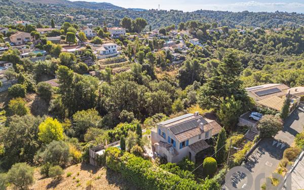 Maison à vendre    6 pièces • 190 m2 Colomars