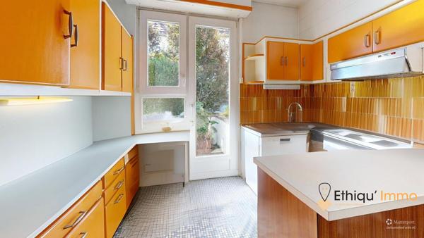 STRASBOURG - maison sur 4,39 ares jardin - terrasse