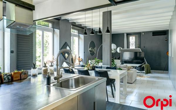 Appartement à vendre    5 pièces • 145 m2 Rillieux-la-Pape