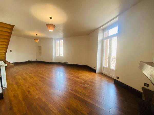 À vendre APPARTEMENT EN DUPLEX 4 CHAMBRES ET JARDIN CENTRE VILLE MONTLUCON Montlucon