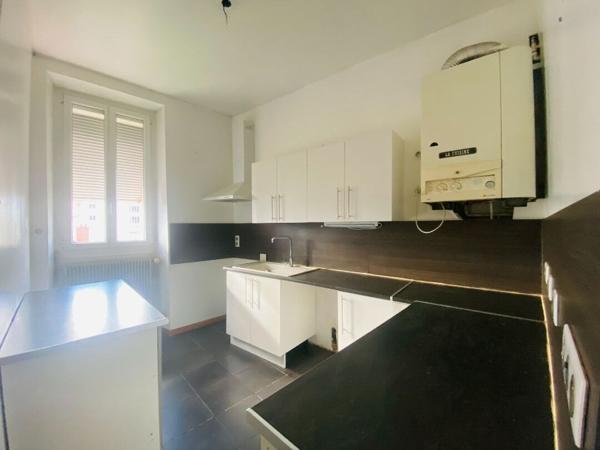 À vendre APPARTEMENT EN DUPLEX 4 CHAMBRES ET JARDIN CENTRE VILLE MONTLUCON Montlucon