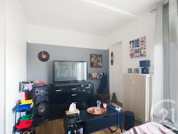 Appartement Studio à vendre  1 pièce - 28 m 2   CREPY EN VALOIS  - 60