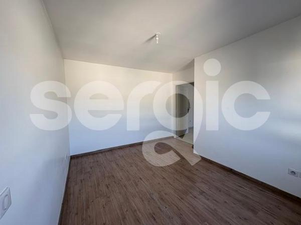 Location 2 Pieces 52 59160 Lille 15 0279 01 0064