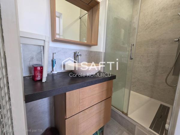 Appartement 2 pièces avec cave en plein centre ville.