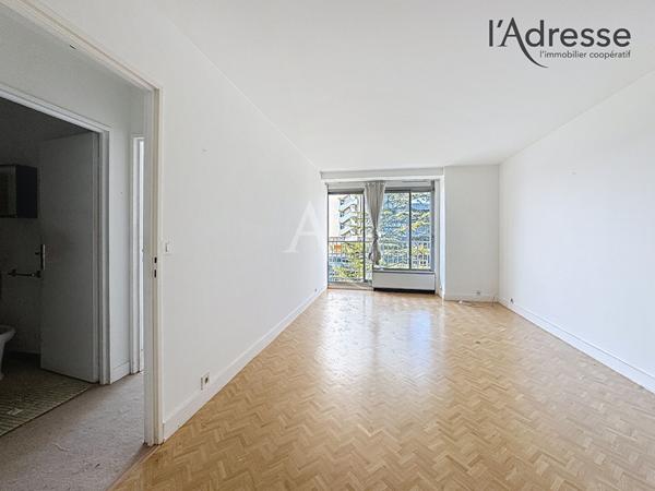 PUTEAUX/Bellerive I Appartement 2 pièces de 51 m² cave et parking