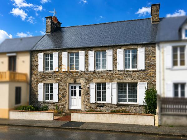 Vente
                Maison136 m² - 8 Pièces -
                    PORT BAIL SUR MER (50580)