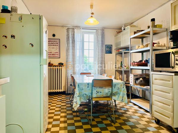 Vente
                Maison136 m² - 8 Pièces -
                    PORT BAIL SUR MER (50580)