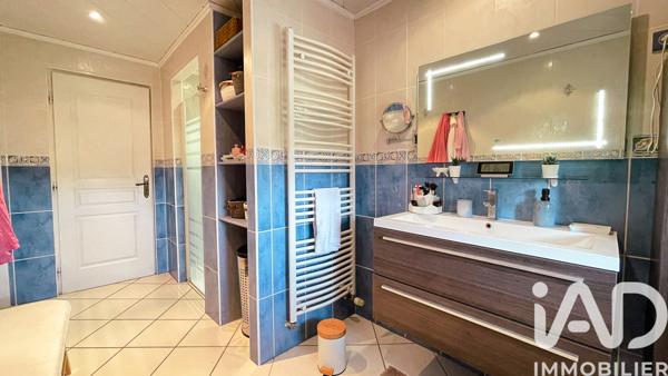 Maison à vendre 6 pièces 179 m² Cosnes-et-Romain