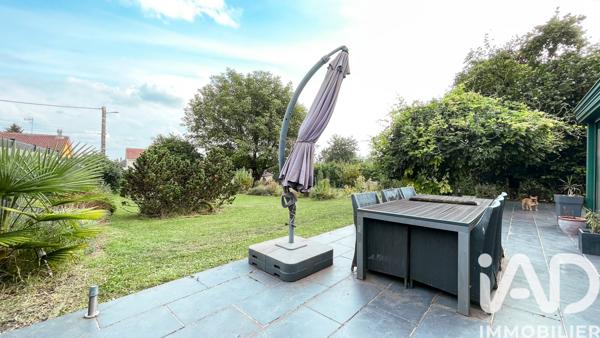 Maison à vendre 6 pièces 179 m² Cosnes-et-Romain