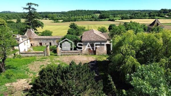 Grand corps de ferme d’exception du 18e siècle avec multiples dépendances, sur + de 20 hectares