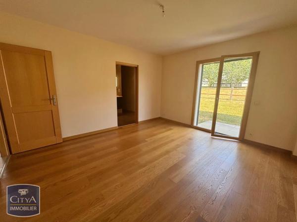Appartement à louer 3 pièces 113.95m² Divonne-les-Bains (01220)