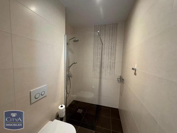 Appartement à louer 3 pièces 113.95m² Divonne-les-Bains (01220)