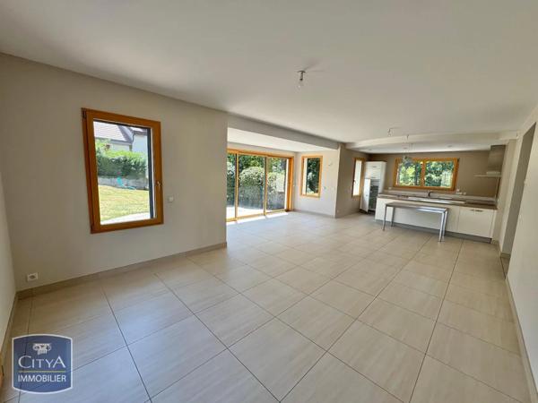 Appartement à louer 3 pièces 113.95m² Divonne-les-Bains (01220)