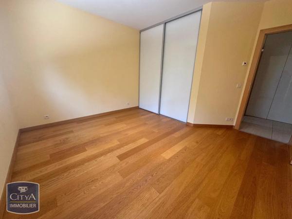 Appartement à louer 3 pièces 113.95m² Divonne-les-Bains (01220)