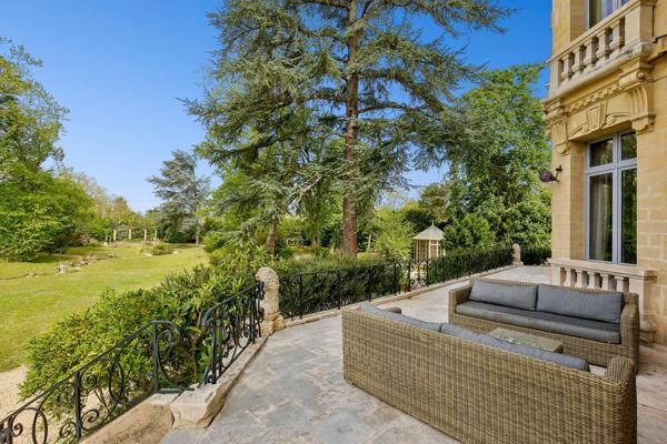 Vente Château Le Vésinet 18 Pièces 750 m²