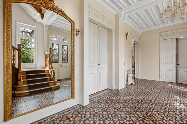 Vente Château Le Vésinet 18 Pièces 750 m²