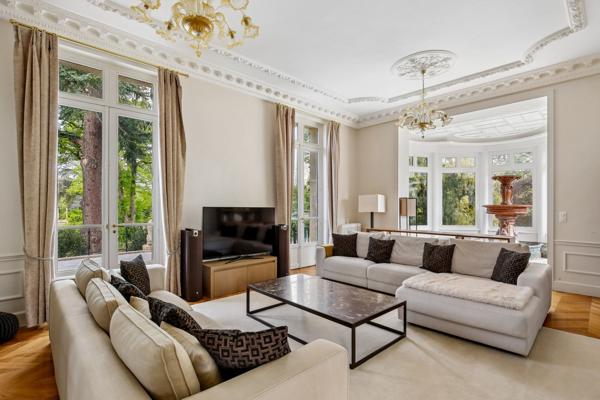 Vente Château Le Vésinet 18 Pièces 750 m²