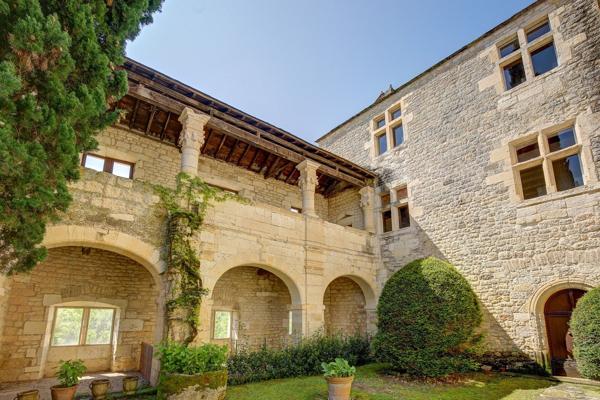 Vente Château Cordes-sur-Ciel 12 Pièces 470 m²