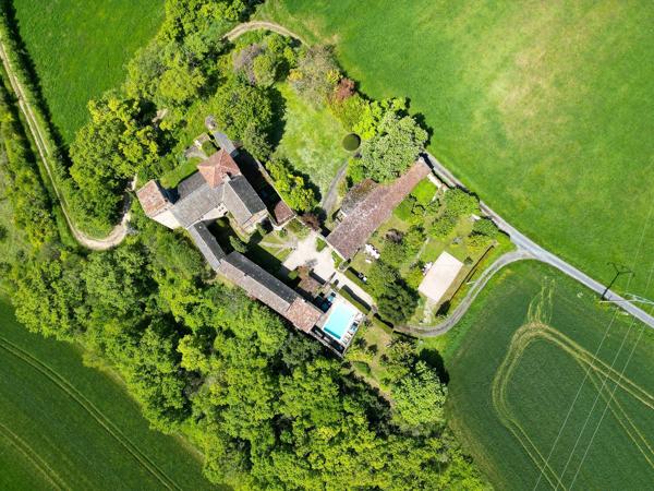 Vente Château Cordes-sur-Ciel 12 Pièces 470 m²
