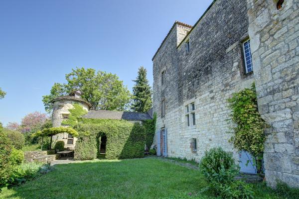 Vente Château Cordes-sur-Ciel 12 Pièces 470 m²