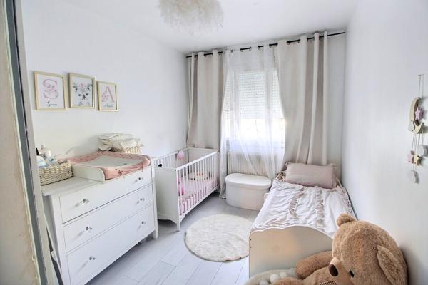 NESTENN#VENISSIEUX #SECTEUR PLATEAU#T3#70M²#BALCON#COMMERCES#TRAMWAY#BUS#