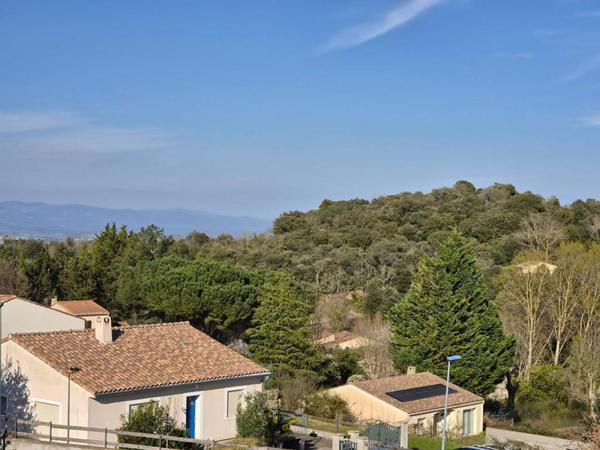 VILLA AVEC PISCINE ET GRAND GARAGE PROCHE CARCASSONNE