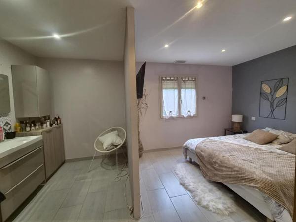 VILLA AVEC PISCINE ET GRAND GARAGE PROCHE CARCASSONNE
