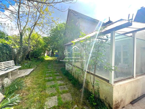 Maison de village à la campagne