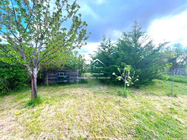 Maison de village à la campagne