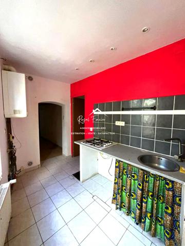 Maison de village à la campagne