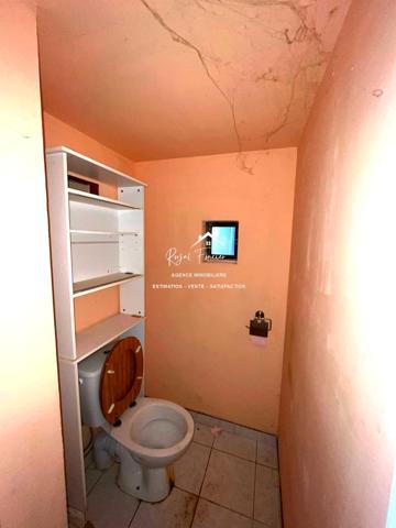 Maison de village à la campagne