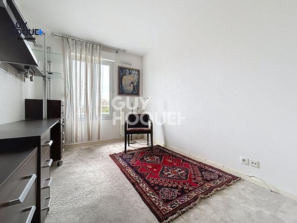 EAUBONNE Appartement 4 pièces 2/3 chambres 80m² avec Balcon - une cave et un double Box automobile