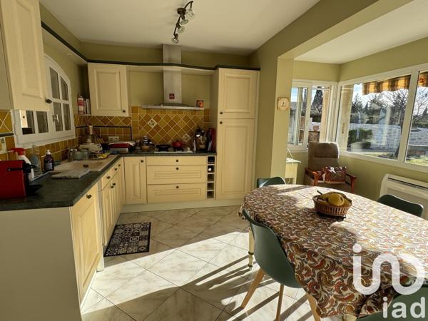 Mas 9 pièces de 300 m² à Beaucaire (30300)