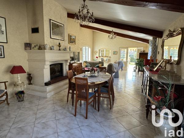 Mas 9 pièces de 300 m² à Beaucaire (30300)