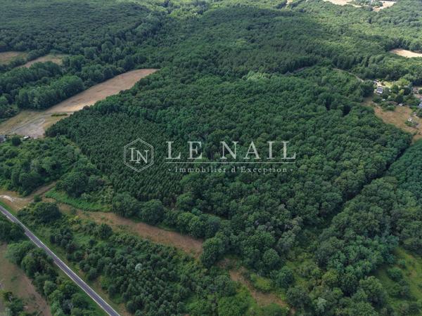 Logis des XVe et XVIe siècles sur 8 hectares ou 29 hectares