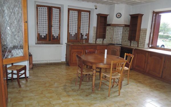 Maison à vendre    5 pièces • 146 m2 Songieu