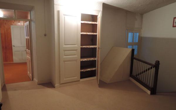 Maison à vendre    5 pièces • 146 m2 Songieu