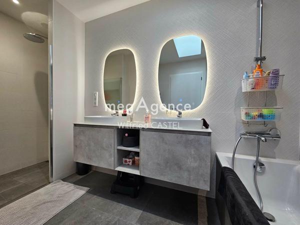Maison à Les Sables-d'Olonne, 85100 - 9 pièces 255m²