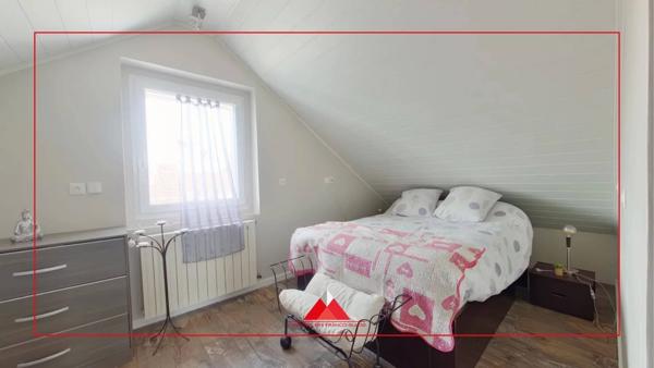 Maison familiale dans le centre de Frasne avec appartement indépendant