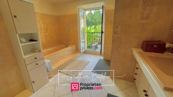 Propriété rare ? Deux maisons indépendantes dans un écrin de verdure à La Queue-en-Brie