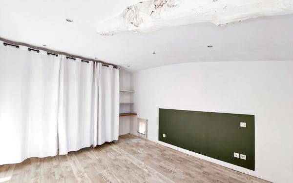 Maison à vendre    5 pièces • 144 m2 Pierrevert