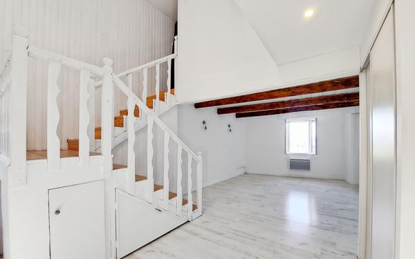 Maison à vendre    5 pièces • 144 m2 Pierrevert