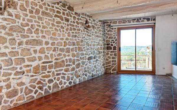 Maison à vendre    5 pièces • 144 m2 Pierrevert