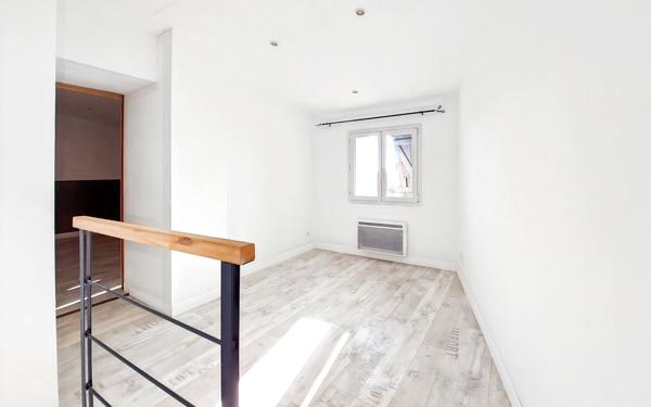 Maison à vendre    5 pièces • 144 m2 Pierrevert