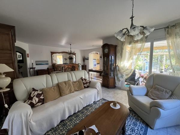 Maison à vendre |  Mèze |  4 pièces | 93,7 m²