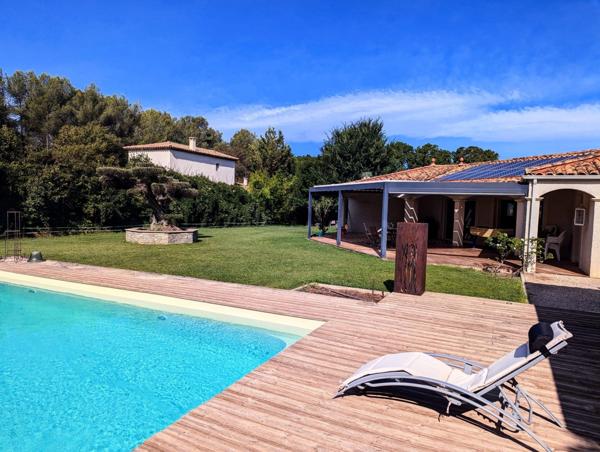 Villa d’Exception Saint Clément de riviere  – T6 de plain-pied avec Piscine et Confort Moderne