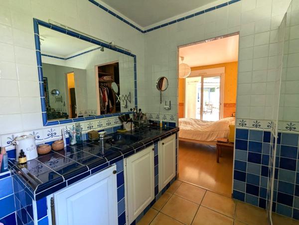 Villa d’Exception Saint Clément de riviere  – T6 de plain-pied avec Piscine et Confort Moderne