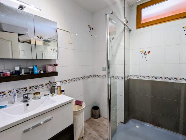 Villa d’Exception Saint Clément de riviere  – T6 de plain-pied avec Piscine et Confort Moderne